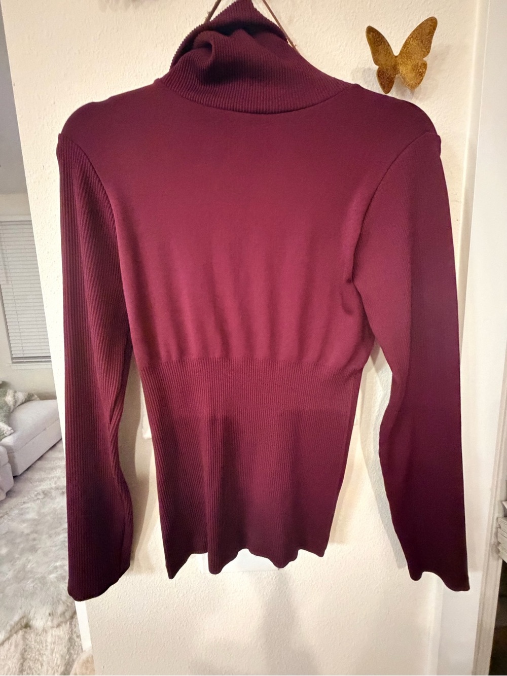 Womens Ribbed Turtleneck Long-Sleeve Top - Burgundy